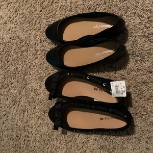 American Eagle black flats